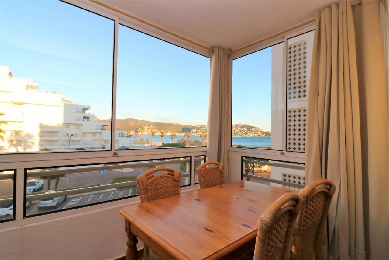 Gran Pavois 2- Piso Vista Al Mar, 1Era Linea Apartment Roses